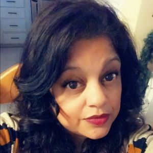 Meet your Posher, Aida